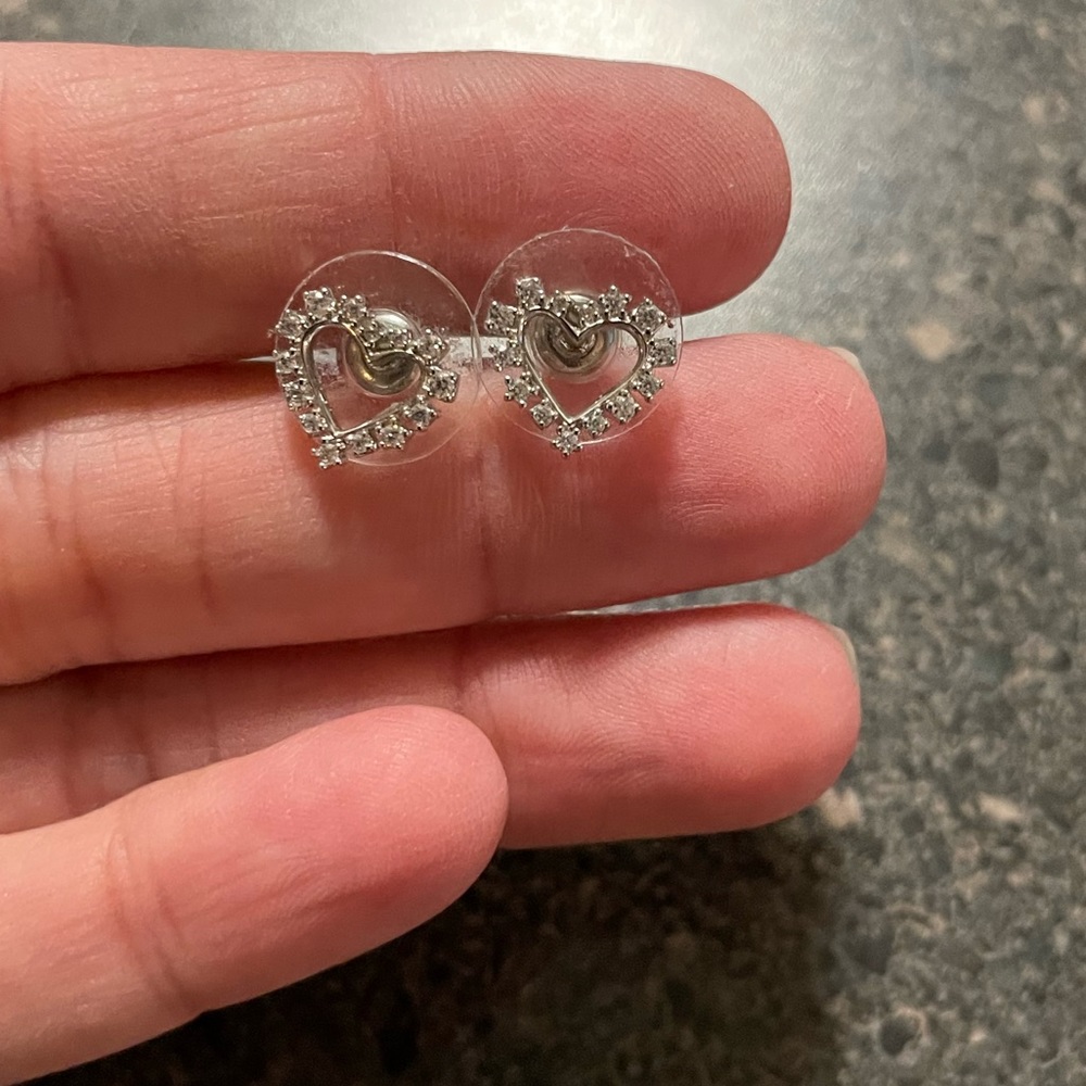 Kendra Scott stud earrings
